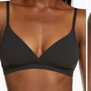 NWT Skims Fits Everybody Crossover Bralette